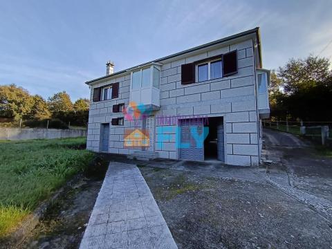 OPORTUNIDAD!!! SE VENDE CASA EN PADERNE DE ALLARIZ CON UN TERRENO DE 2000M2