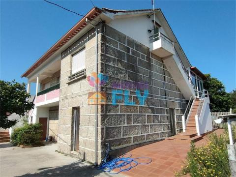 ¡INCREÍBLE CASA EN VENTA A 5 MINUTOS DE PONTEVEDRA CENTRO!