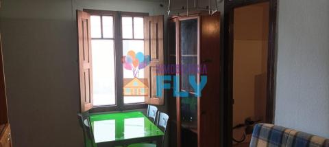 ¡OPORTUNIDAD DE INVERSIÓN EN LAVADORES! CASA EN VENTA ALQUILADA EN CARRETERA DO VILAR