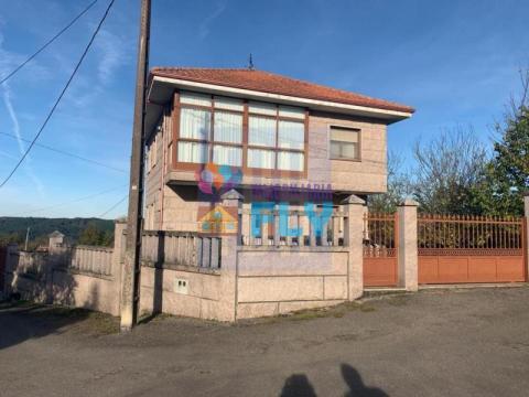 CASA EN ALQUILER EN A MOURA (NOGUEIRA DE RAMUIN)