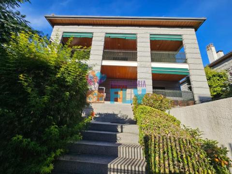 PRODUCTO ESTRELLA !!!! SE VENDE CHALET CON PISCINA  EN BARROCANES