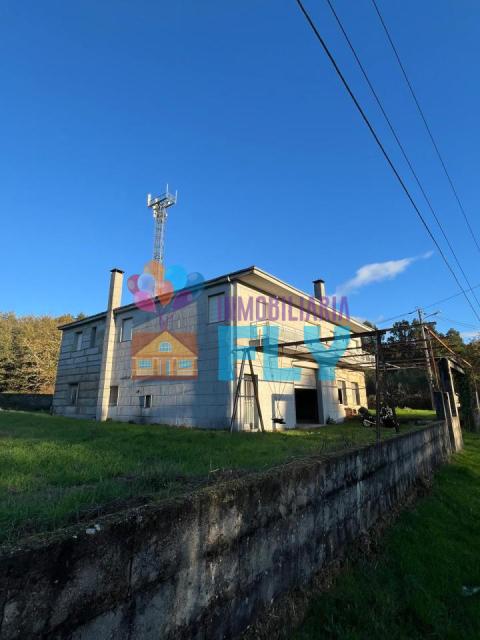 OPORTUNIDAD!!! SE VENDE CASA EN VILARNAZ