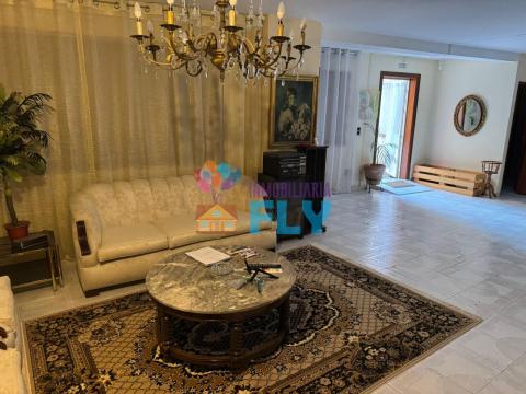 ¡OPORTUNIDAD DE INVERSIÓN EN TRAVESÍA DE VIGO!