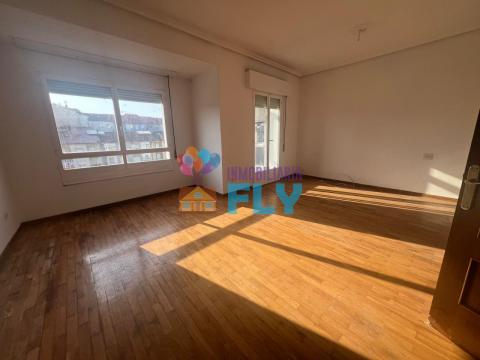 ESPECIAL ESTUDIANTES 2025-2206!! SE ALQUILAN  HABITACIONES EN PISO CERCA DE LA RESIDENCIA SANITARIA